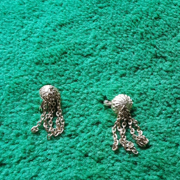 Earrings - Picture 1 of 1